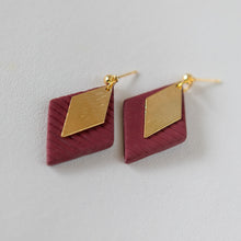 Load image into Gallery viewer, Textured PLUM Diamond with Polished Gold Plated Charm on a 22 karat Gold Plated Ball Stud
